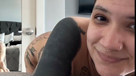 Naakte gelekte OnlyFans-foto van Miitoy