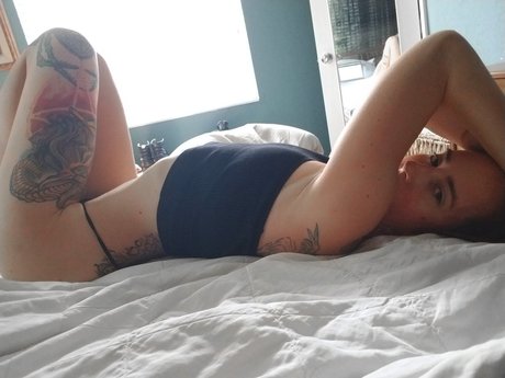 Naakte gelekte OnlyFans-foto van Metal Mary