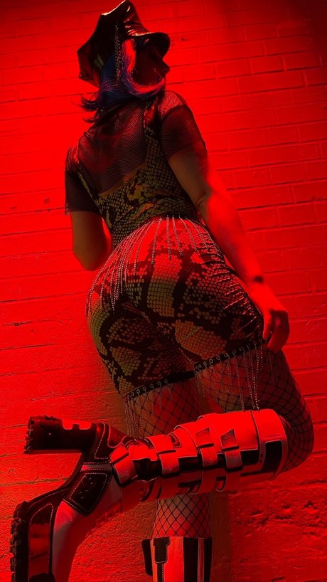 Naakte gelekte OnlyFans-foto van Nana Cruuz