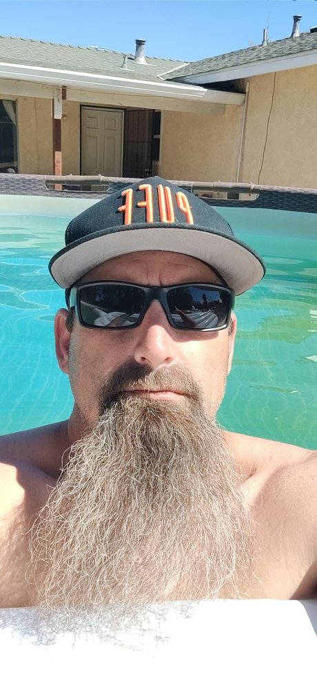 Naakte gelekte OnlyFans-foto van Mrgrimm81