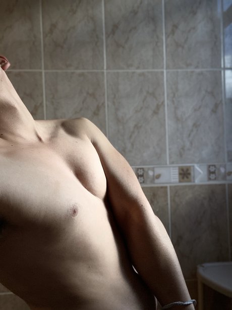 Naakte gelekte OnlyFans-foto van Nico