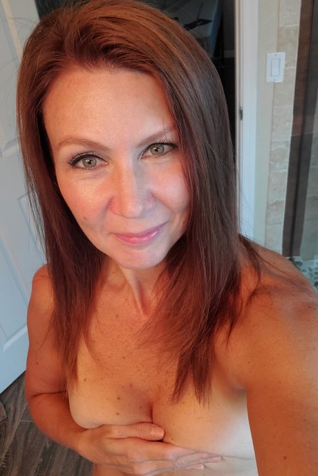 Naakte gelekte OnlyFans-foto van Erica