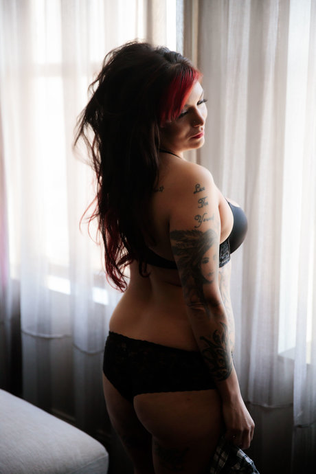 Naakte gelekte OnlyFans-foto van Nativequeen9120