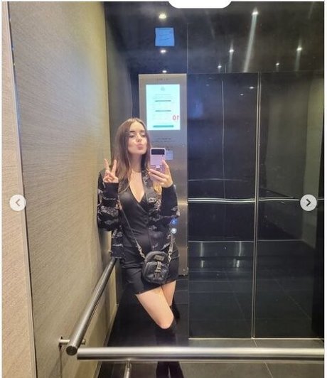 Naakte gelekte OnlyFans-foto van Loserfruit