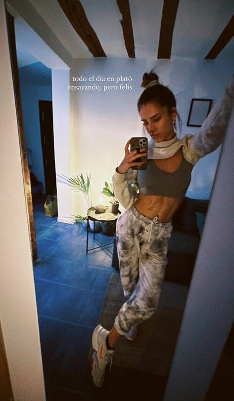 Naakte gelekte OnlyFans-foto van Gina Llebaria