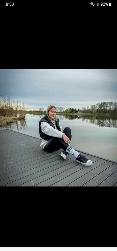 Naakte gelekte OnlyFans-foto van Somogyi Lanyok