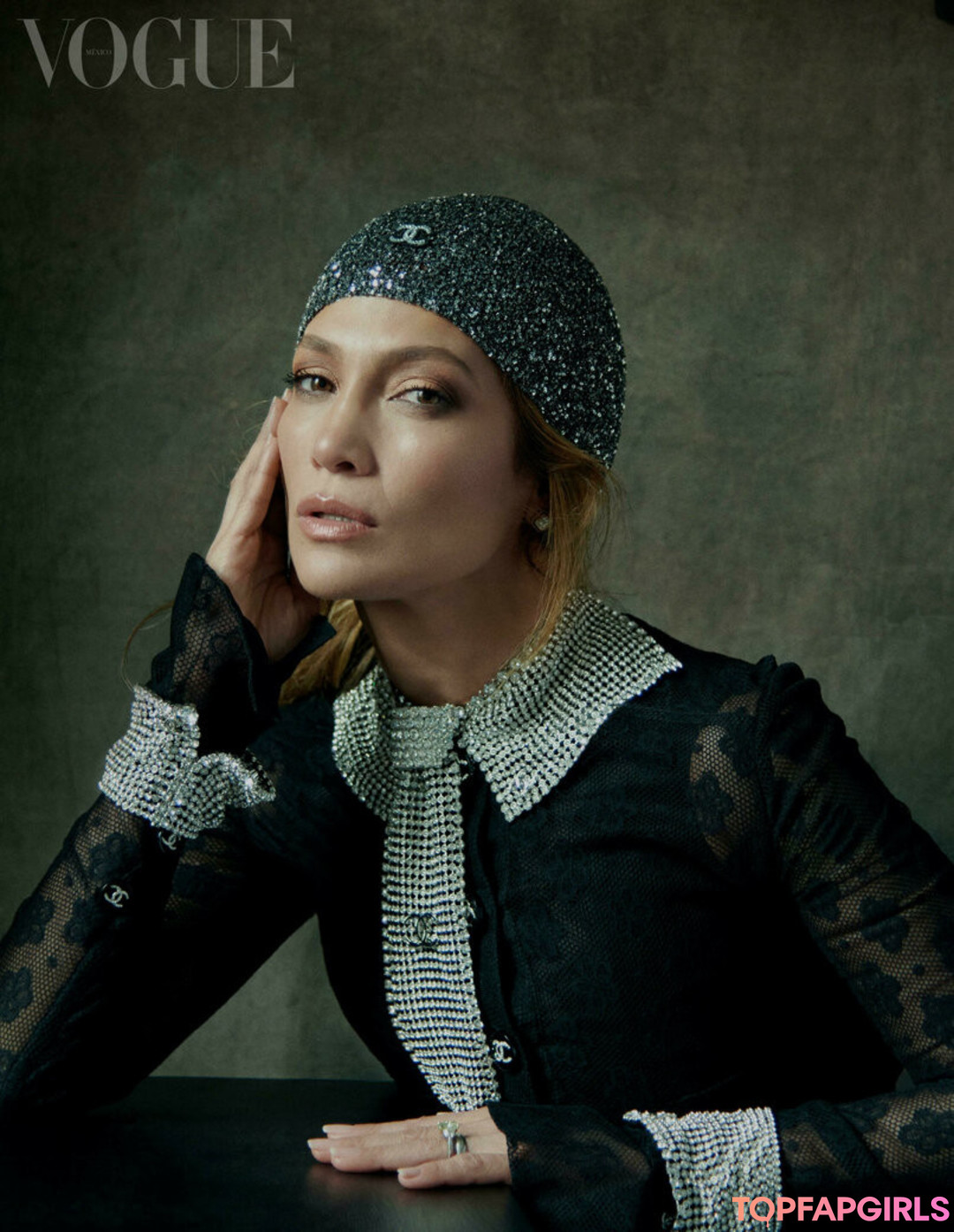 Naakte gelekte OnlyFans-foto van Jennifer Lopez #1018