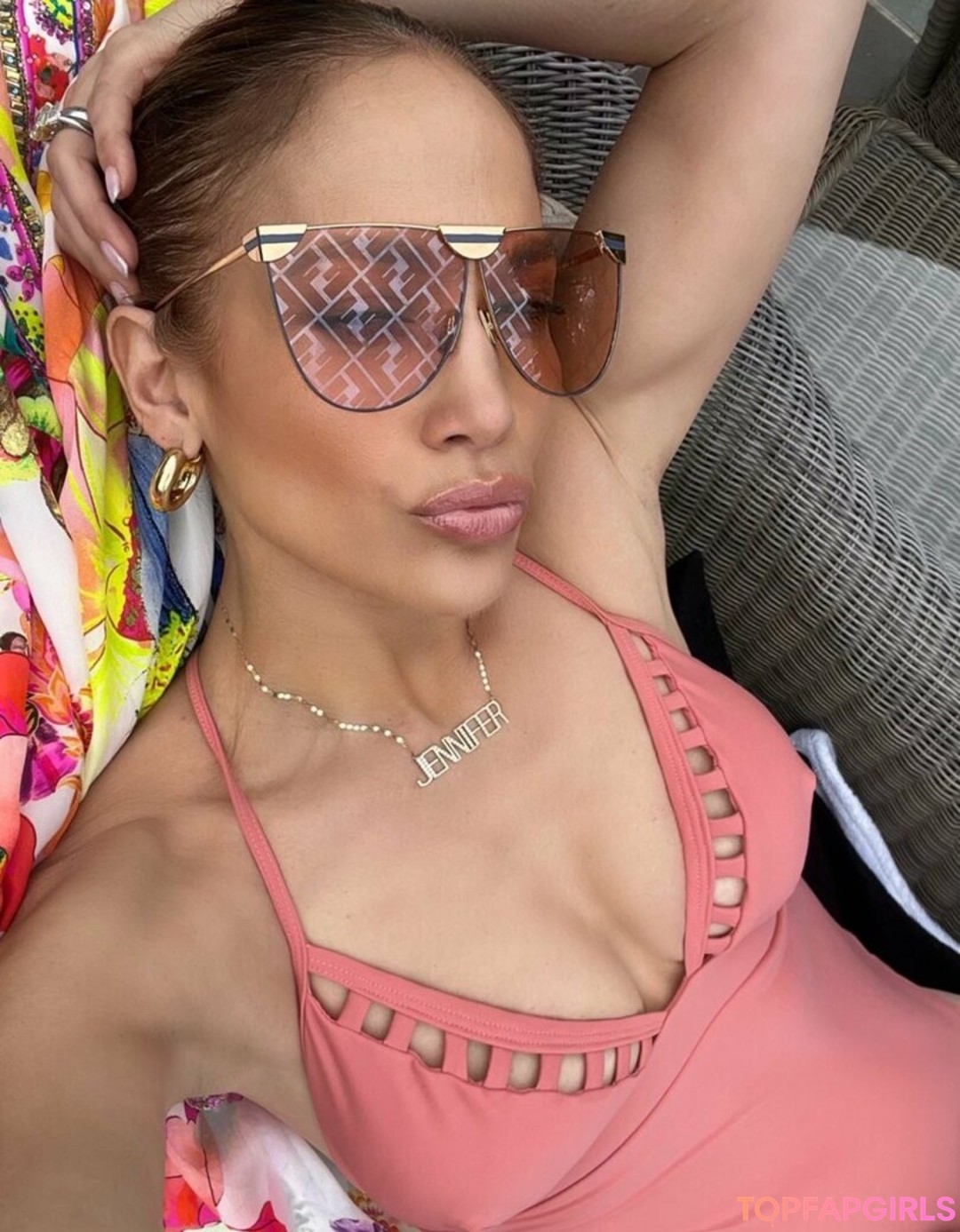 Naakte gelekte OnlyFans-foto van Jennifer Lopez #1023