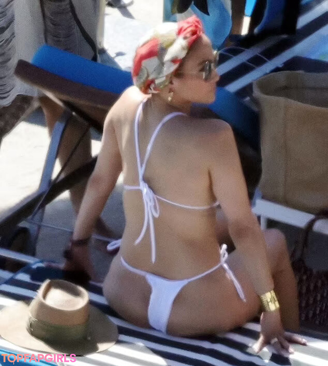 Naakte gelekte OnlyFans-foto van Jennifer Lopez #1161