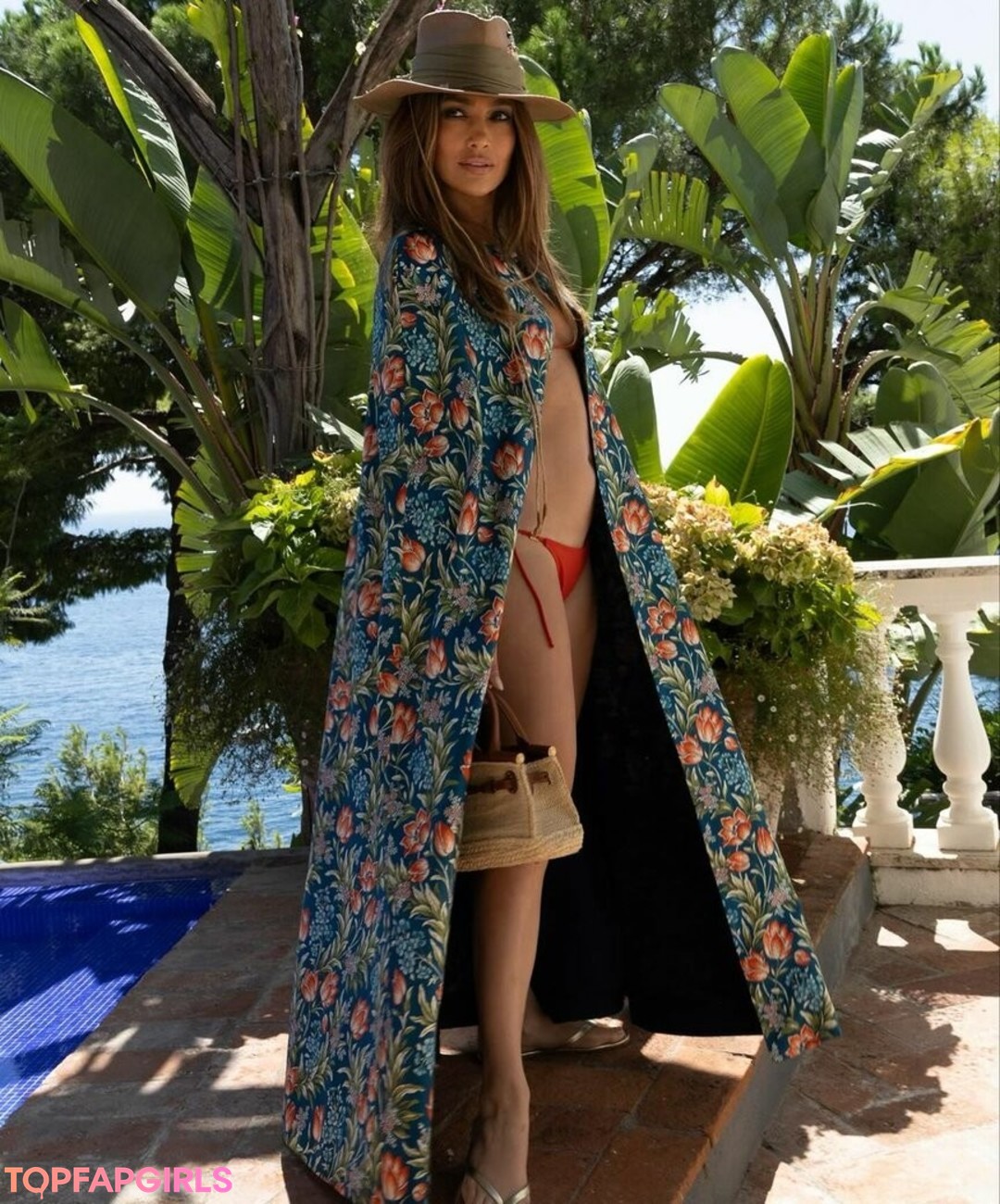 Naakte gelekte OnlyFans-foto van Jennifer Lopez #1181
