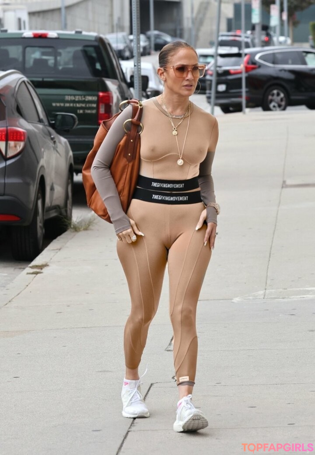 Naakte gelekte OnlyFans-foto van Jennifer Lopez #1213