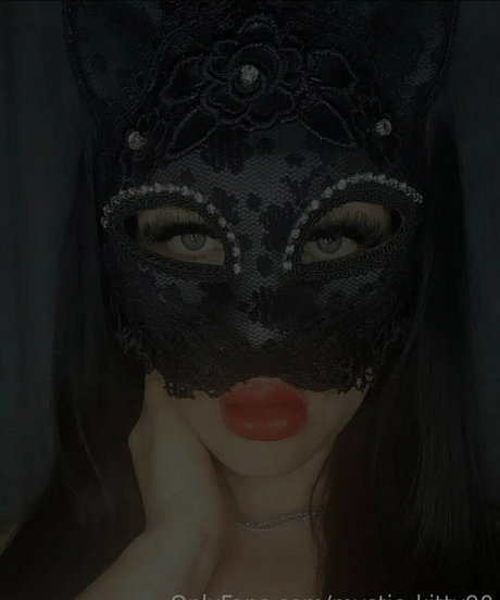 Naakte gelekte OnlyFans-foto van Mystickitty90
