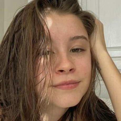 Naakte gelekte OnlyFans-foto van Bitty01