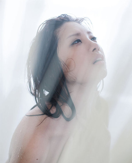 Naakte gelekte OnlyFans-foto van Shion Utsunomiya