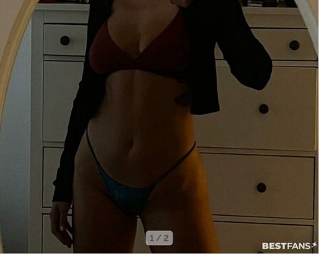 Naakte gelekte OnlyFans-foto van Jessica Sulikowski