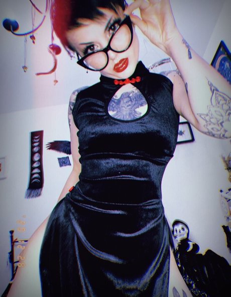 Naakte gelekte OnlyFans-foto van Faerie Blossom