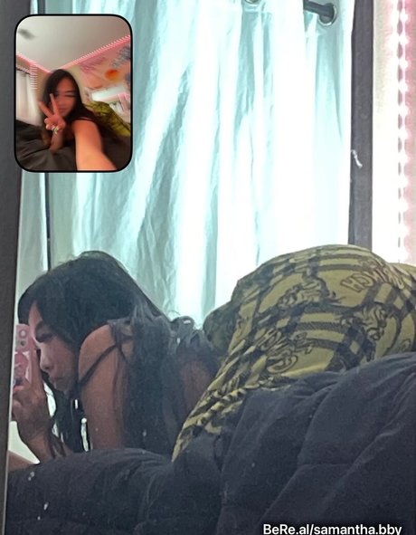 Naakte gelekte OnlyFans-foto van Samantha Yang Hmong