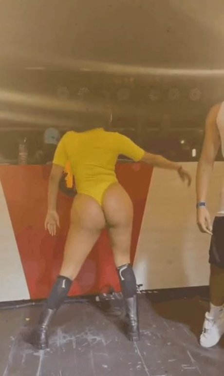 Naakte gelekte OnlyFans-foto van Taina Costa