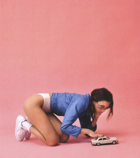 Naakte gelekte OnlyFans-foto van Emma Chamberlain