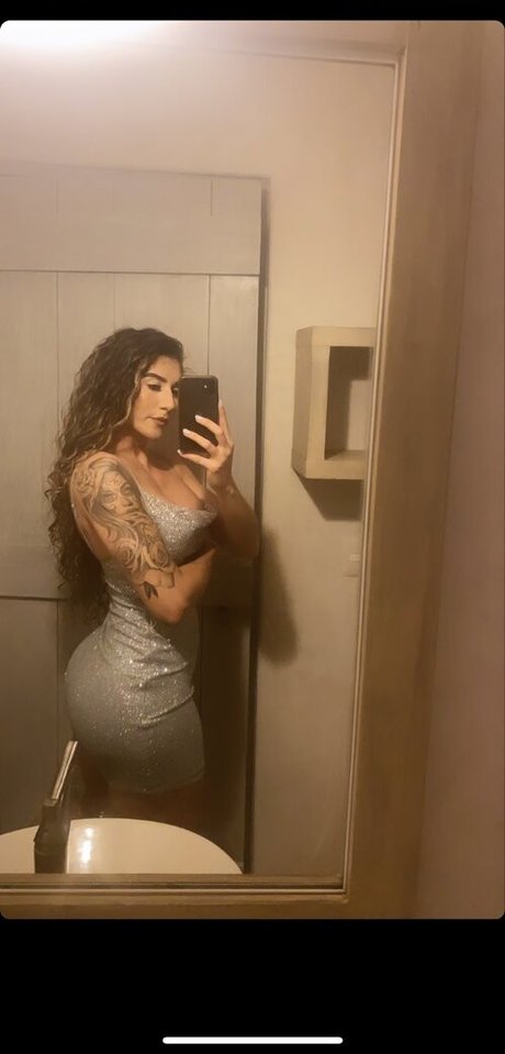 Itzel25