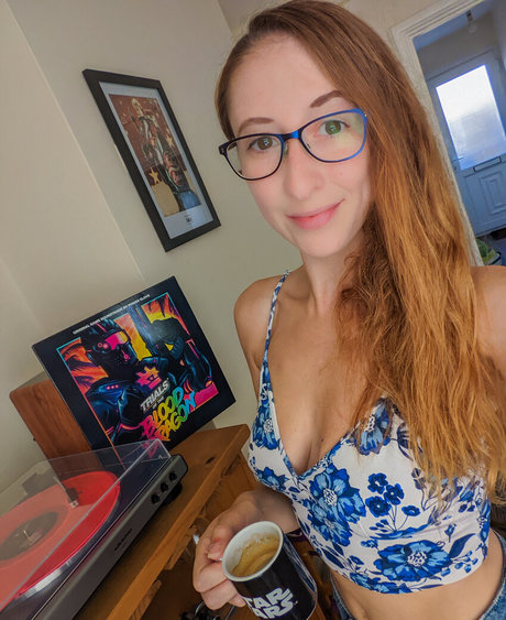 Naakte gelekte OnlyFans-foto van Ellie Hayden