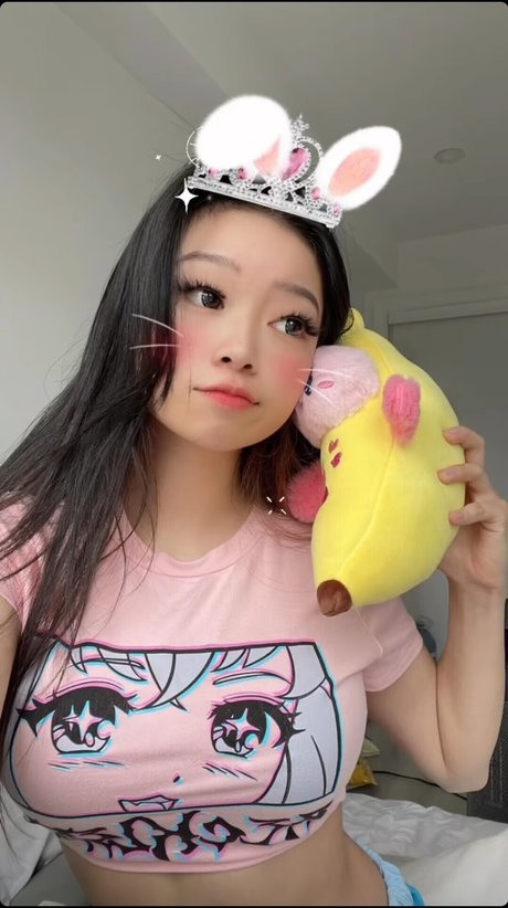 Naakte gelekte OnlyFans-foto van Fruitypoppin