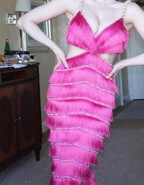 Naakte gelekte OnlyFans-foto van Elizabeth Gillies