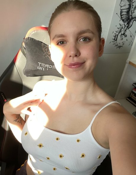Naakte gelekte OnlyFans-foto van Hoxieloxie