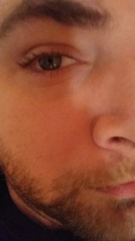 Naakte gelekte OnlyFans-foto van Ozimandeas