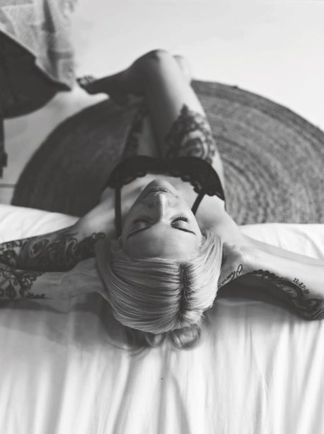 Naakte gelekte OnlyFans-foto van Court