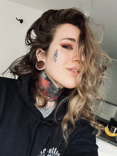 Radical Reb Trans Valkyrie