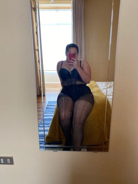 Naakte gelekte OnlyFans-foto van Anais