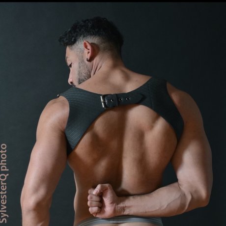 Naakte gelekte OnlyFans-foto van Miguel Rey