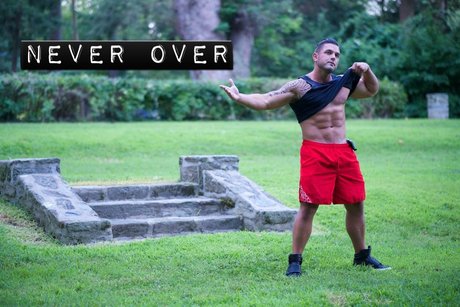 Naakte gelekte OnlyFans-foto van Ronnie J