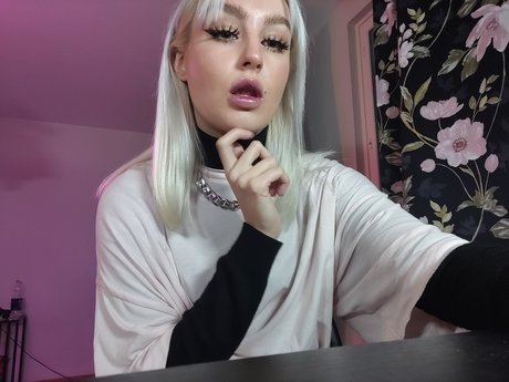 Naakte gelekte OnlyFans-foto van Marrruuu1