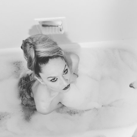 Sexy Sudsy Squeezes