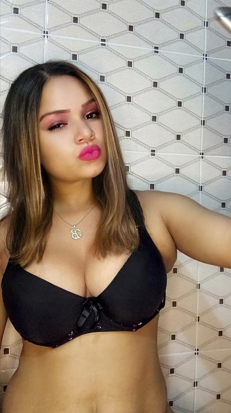 Naakte gelekte OnlyFans-foto van Mathi La Diosa Dominicana 