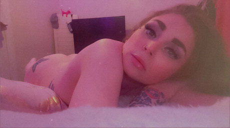 Naakte gelekte OnlyFans-foto van Blair 