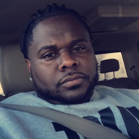 Naakte gelekte OnlyFans-foto van Ttime