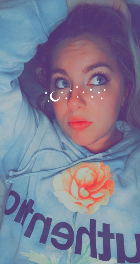 Naakte gelekte OnlyFans-foto van Mayla