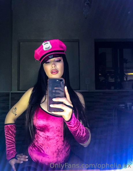 Ophelia.xx