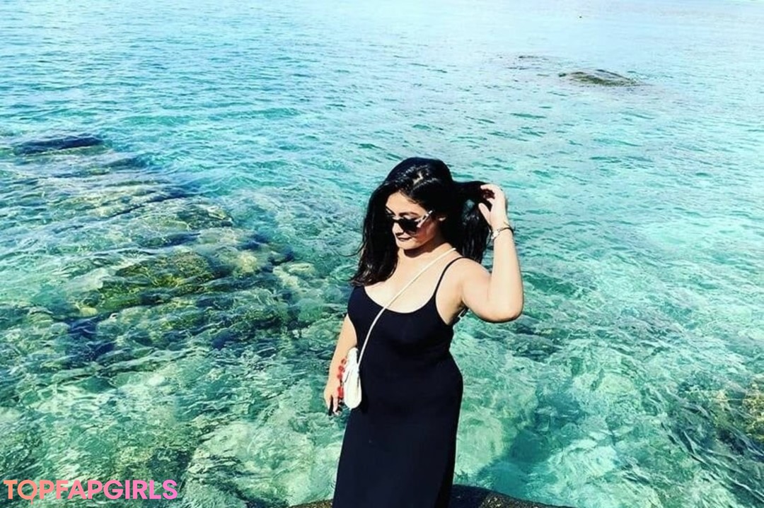 Naakte gelekte OnlyFans-foto van Real Goddessanna #36 Naakte gelekte OnlyFans-foto van Real Goddessanna #36