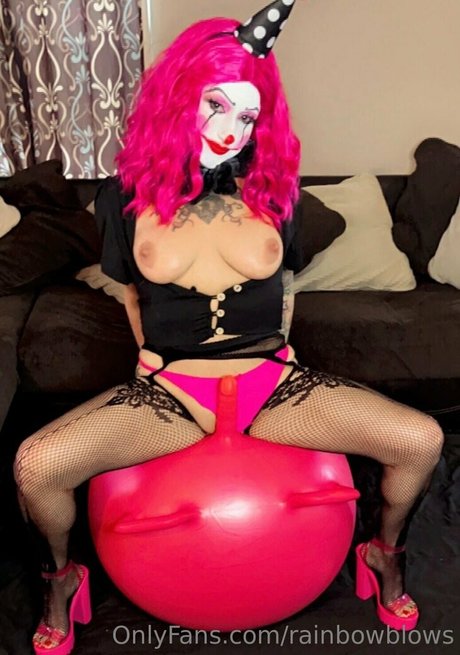 Naakte gelekte OnlyFans-foto van Rainbowblows