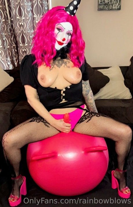 Naakte gelekte OnlyFans-foto van Rainbowblows