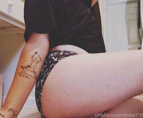 Naakte gelekte OnlyFans-foto van Jbaby718