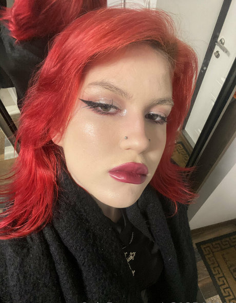 Naakte gelekte OnlyFans-foto van Lindadragon
