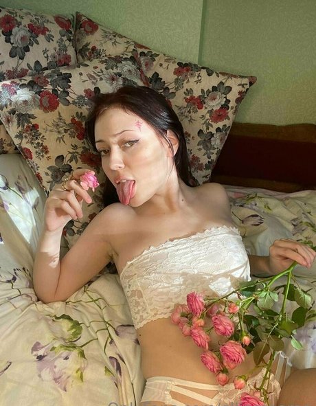 Naakte gelekte OnlyFans-foto van Elliemooree