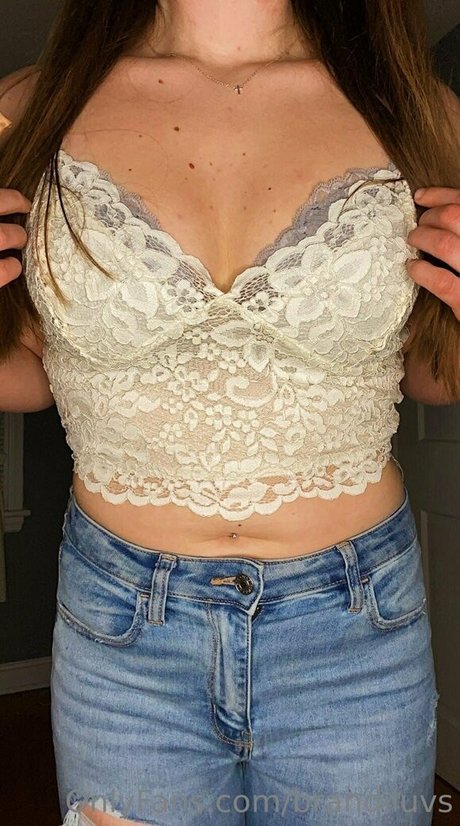 Naakte gelekte OnlyFans-foto van Brandiluvs