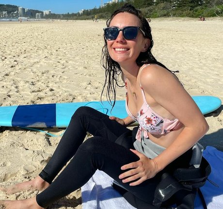 Naakte gelekte OnlyFans-foto van Amy Shark