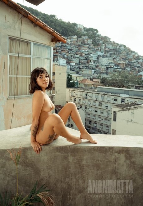 Naakte gelekte OnlyFans-foto van Sg Natth
